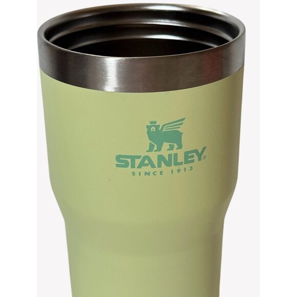 STANLEY IceFlow Flip Straw Tumbler 20 OZ POMELO Ice Flow Stainless Steel - Picture 6 of 9